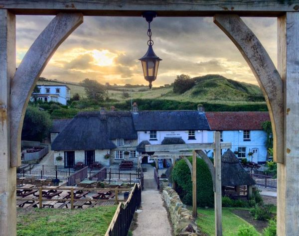 Al fresco dining in Dorset, Smuggler's Inn