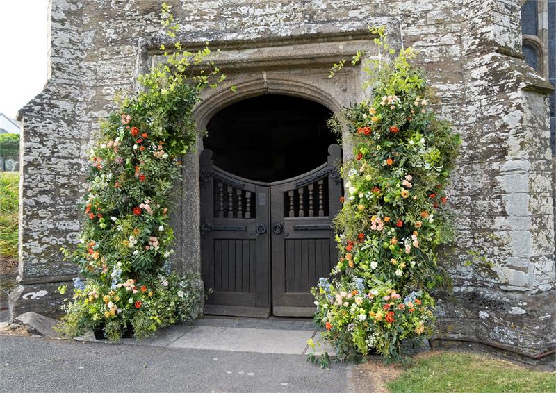 Floral Workshop - Summer Centrepiece - event in Lyme Regis