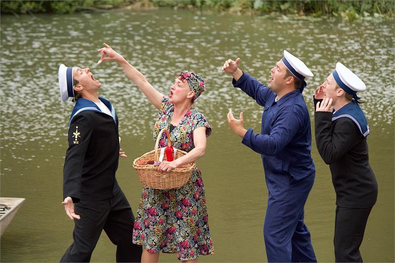Outdoor Opera: HMS Pinafore