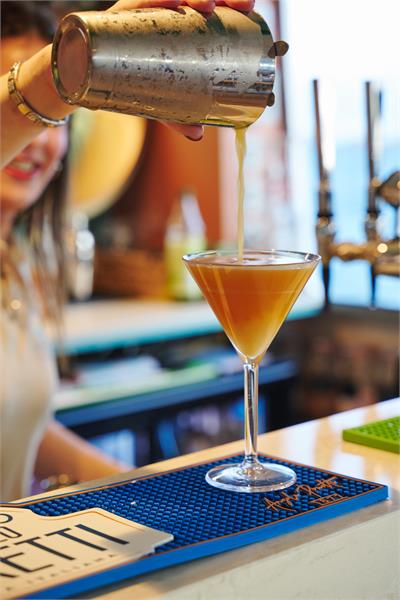 'Bubbles and Baubles' Bottomless Brunch