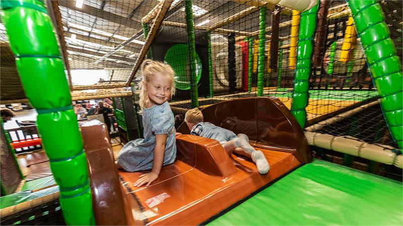 Easter Holidays: Tanks In Action